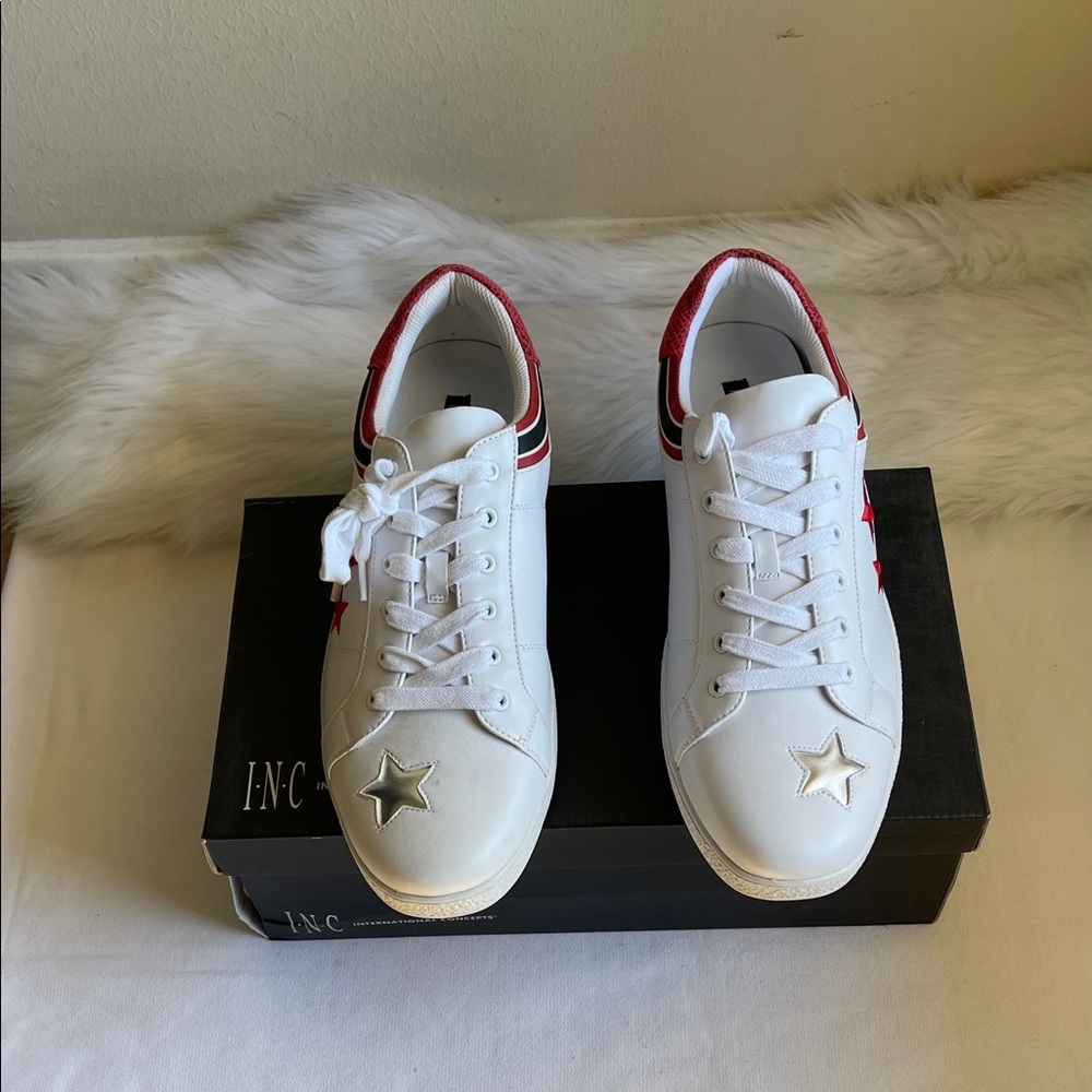 INC International Concepts Men’s Cosmic White Sneakers Size 13M. New in  box